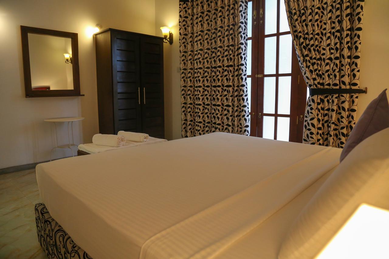 Sithi Villa Hikkaduwa Ngoại thất bức ảnh